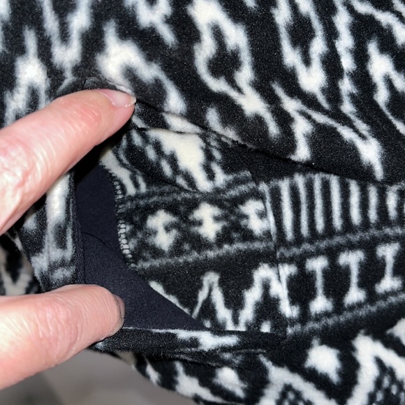 Chaps Fleece Zip Front Vest - Picture 5 of 11